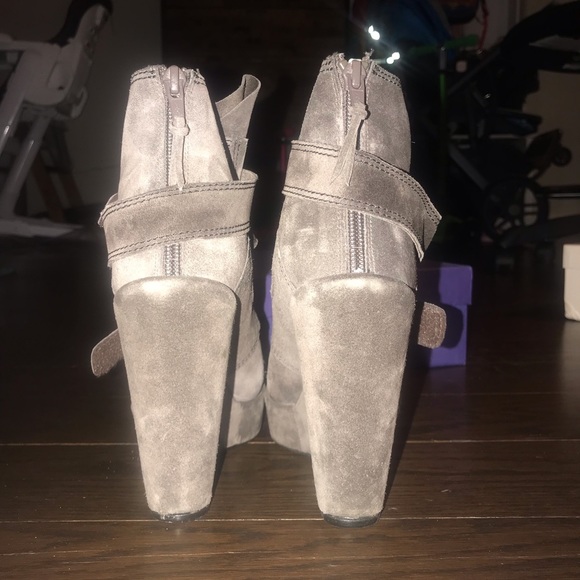 Wedge heel booties - Picture 3 of 4